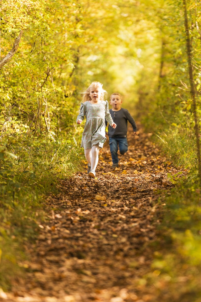 Herbstshooting_Buxheim_Kinder_sonnig_Portrait_Laufen_02